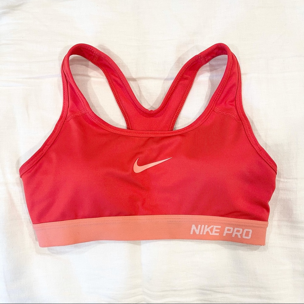 Nike pro sports bra